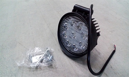 Фара светодиод. дополнит.  9 LED 27 Вт, 10-24 В, кругая, направ. свет AE27R-9LED-55HC