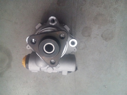 Насос ГУРа ГАЗель дв. Cummins ISF 2.8L (FOTON), 4444-5270739-1